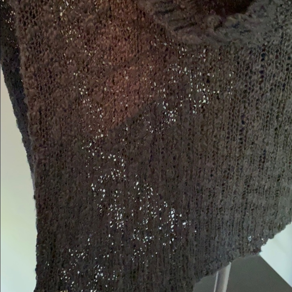 Crochet sweater - Picture 3 of 3